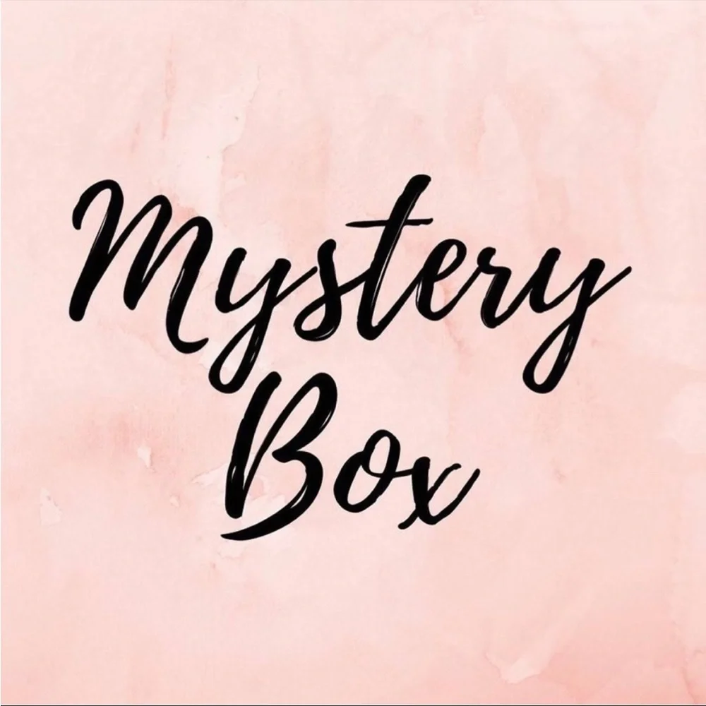 PLUS SIZE WOMAN’S MYSTERY BOX - ALL NEW 💕💕💕
